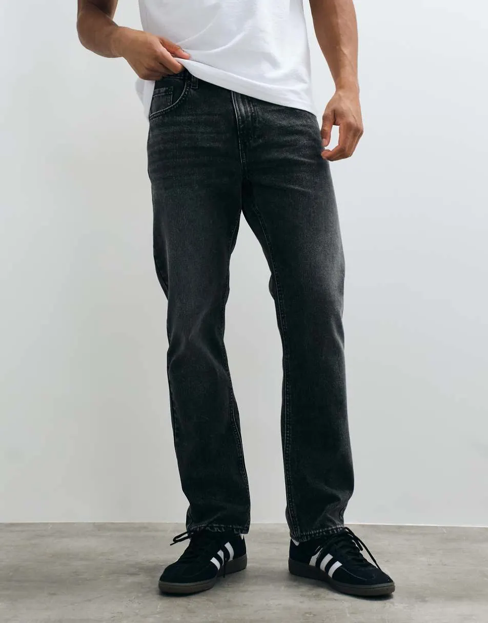 New Look straight fit jeans in washed black