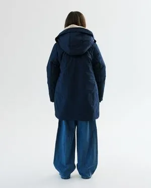 Donkerblauwe jas van gerecycleerd polyester