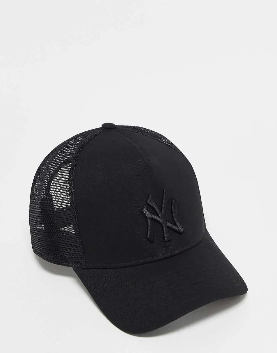 New Era NY Yankees 9forty trucker cap in black