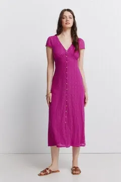 Vestido midi crochet botones