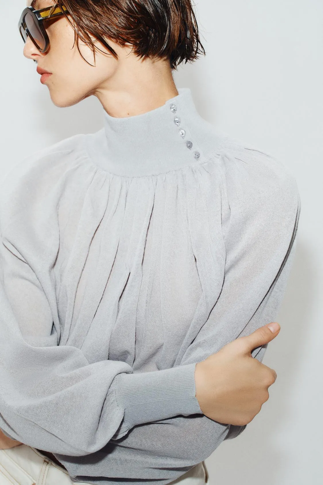 COMBINED KNIT FLOWING BLOUSE