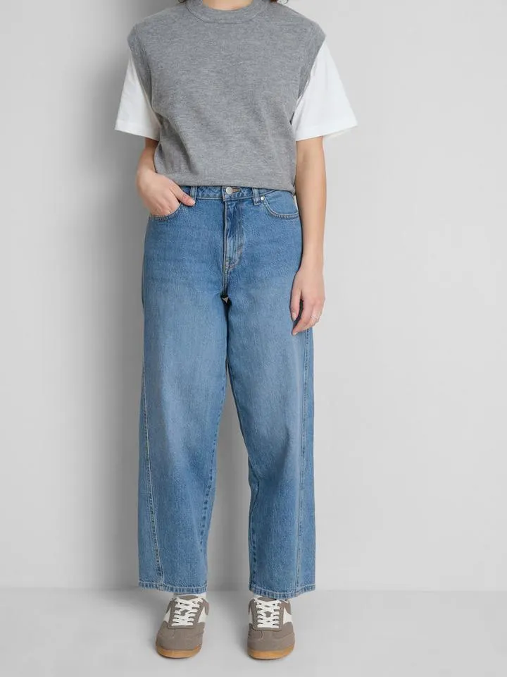 Jean droit fuselé en denim de coton