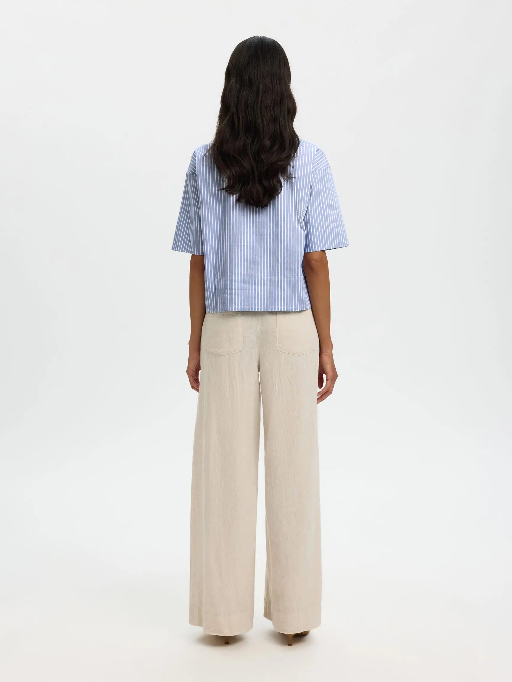 BOMULLSBLANDING V-HALS-BLUSE