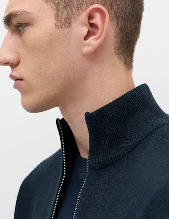 Bequeme Jacke mit Stehkragen und durchgehendem Reißverschluss