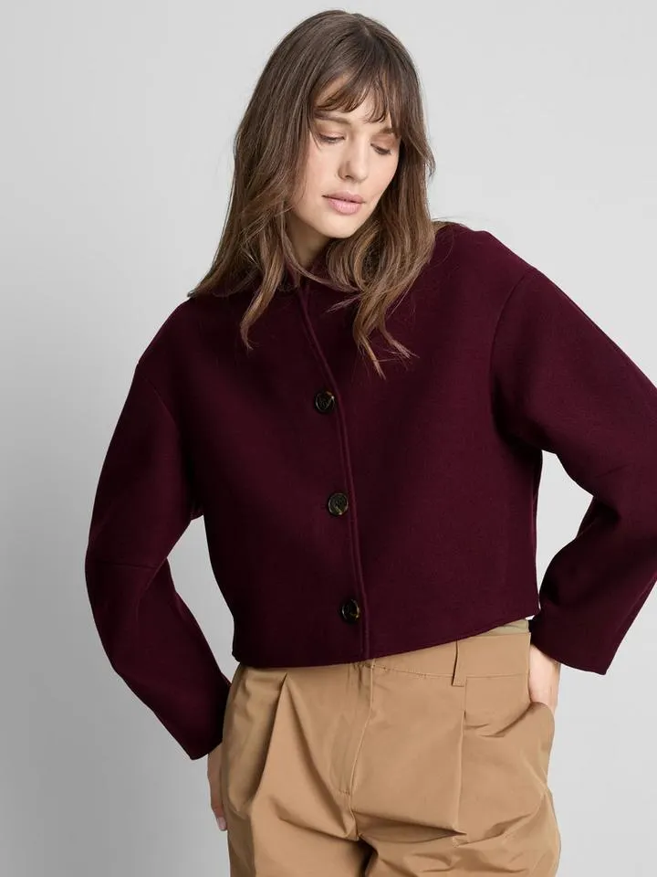 Veste structurée courte sans col