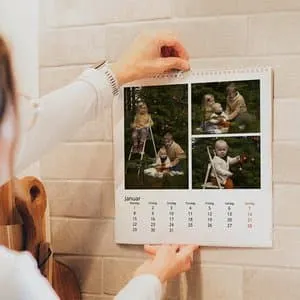 Fotokalender | Stor kvadratisk | Klassisk hvit
