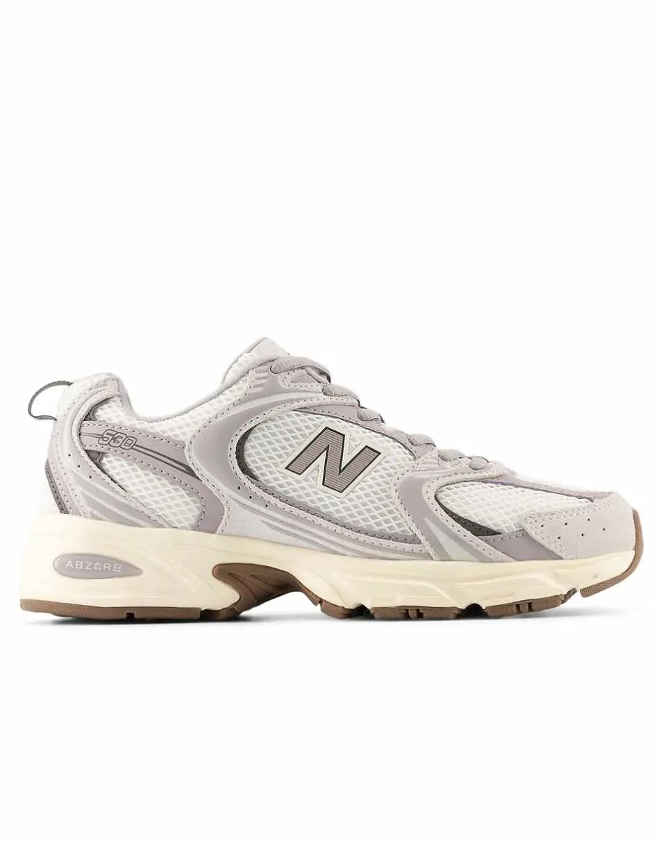 New Balance 530 patent trainers in grey