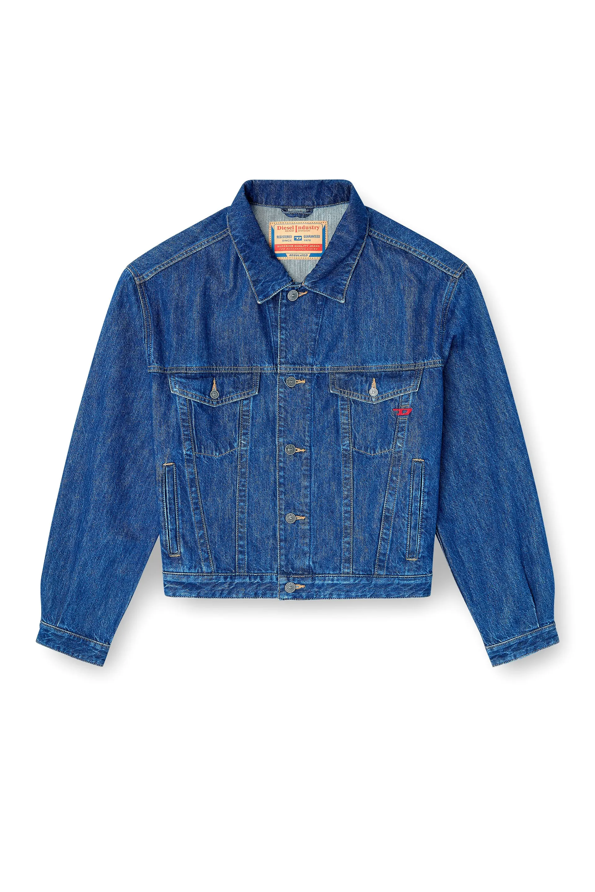 Trucker jacket in denim