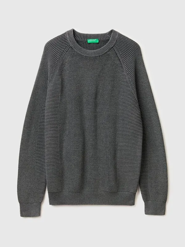 Regular fit stone washed sweater