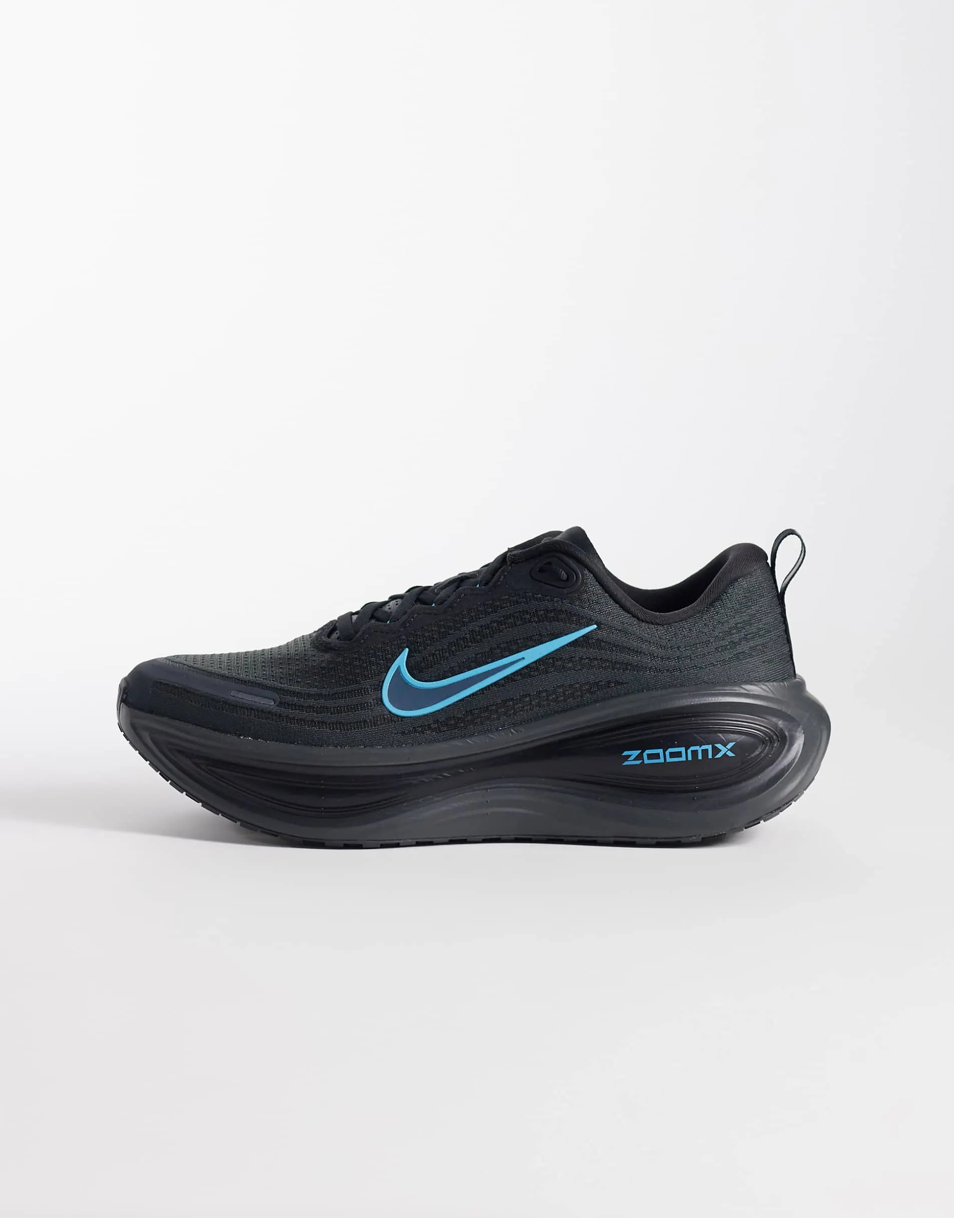 Nike Running Vomero Plus trainers in black & blue