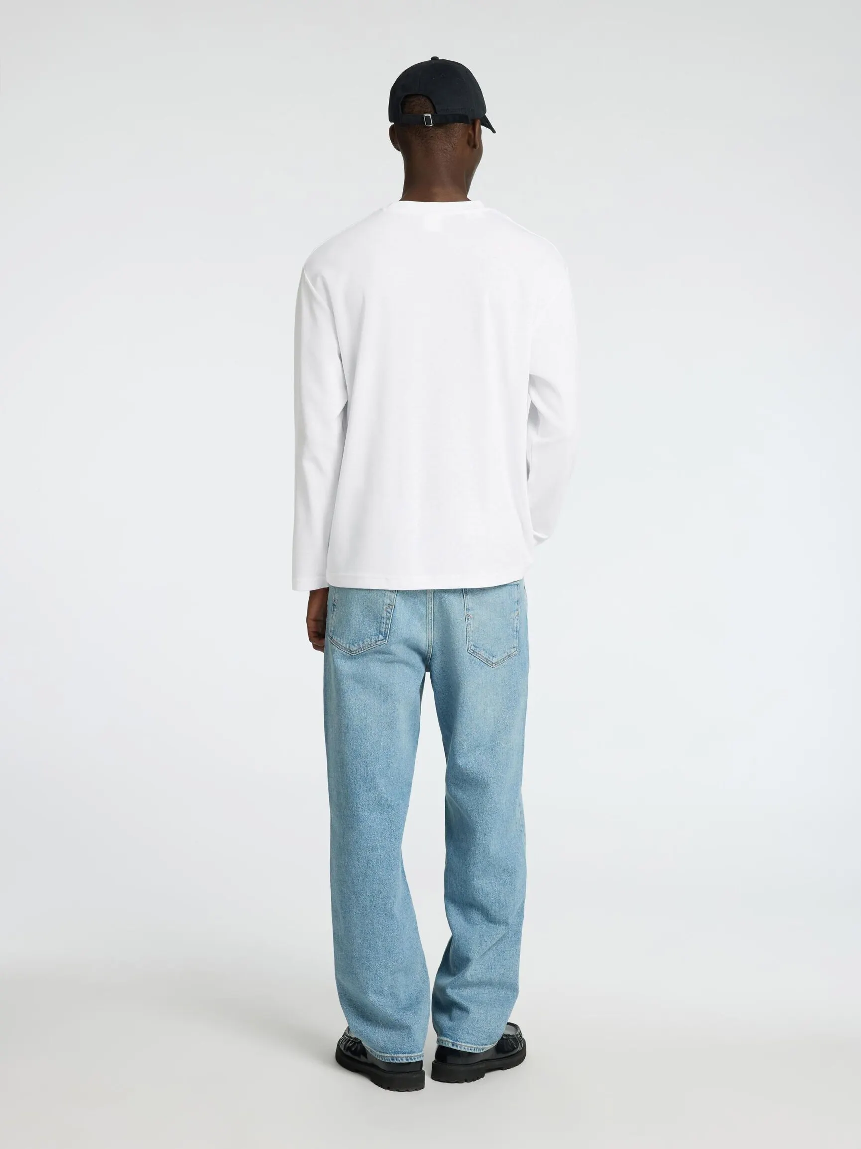 LOOSE FIT LANGERMET T-SKJORTE