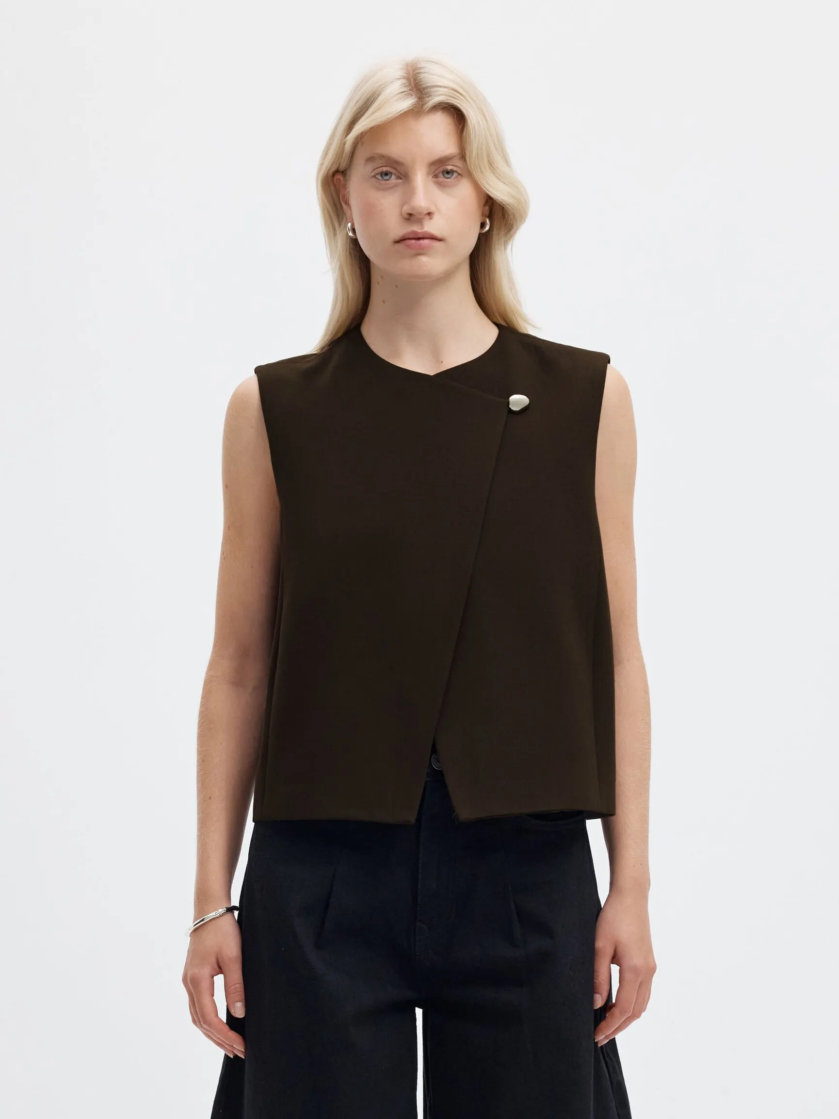 ASYMMETRISK VEST