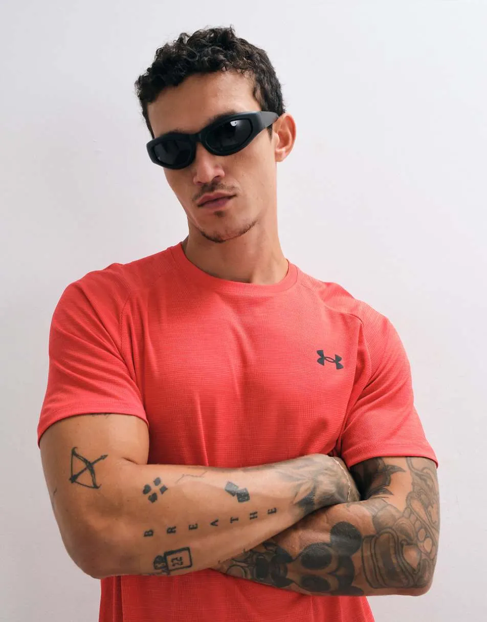 Under Armour Tech Textured short sleeve t-shirt in Red