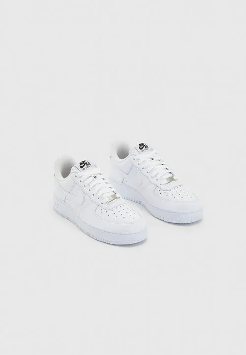 AIR FORCE 1 07 FLYEASE - Joggesko - white