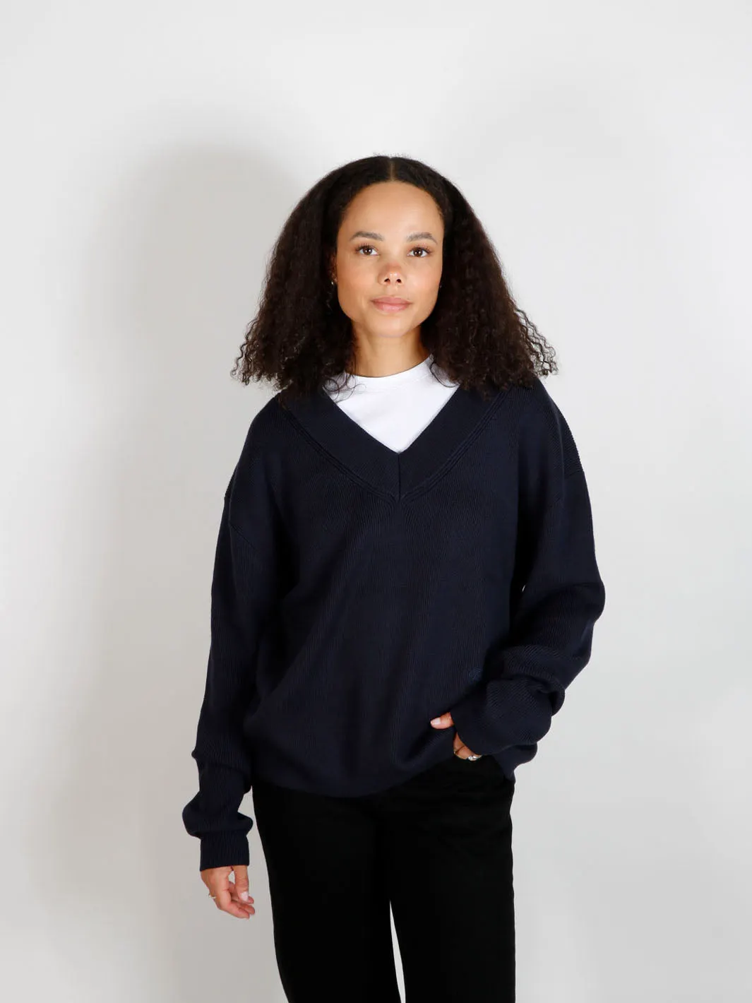 CLAUDE V NECK