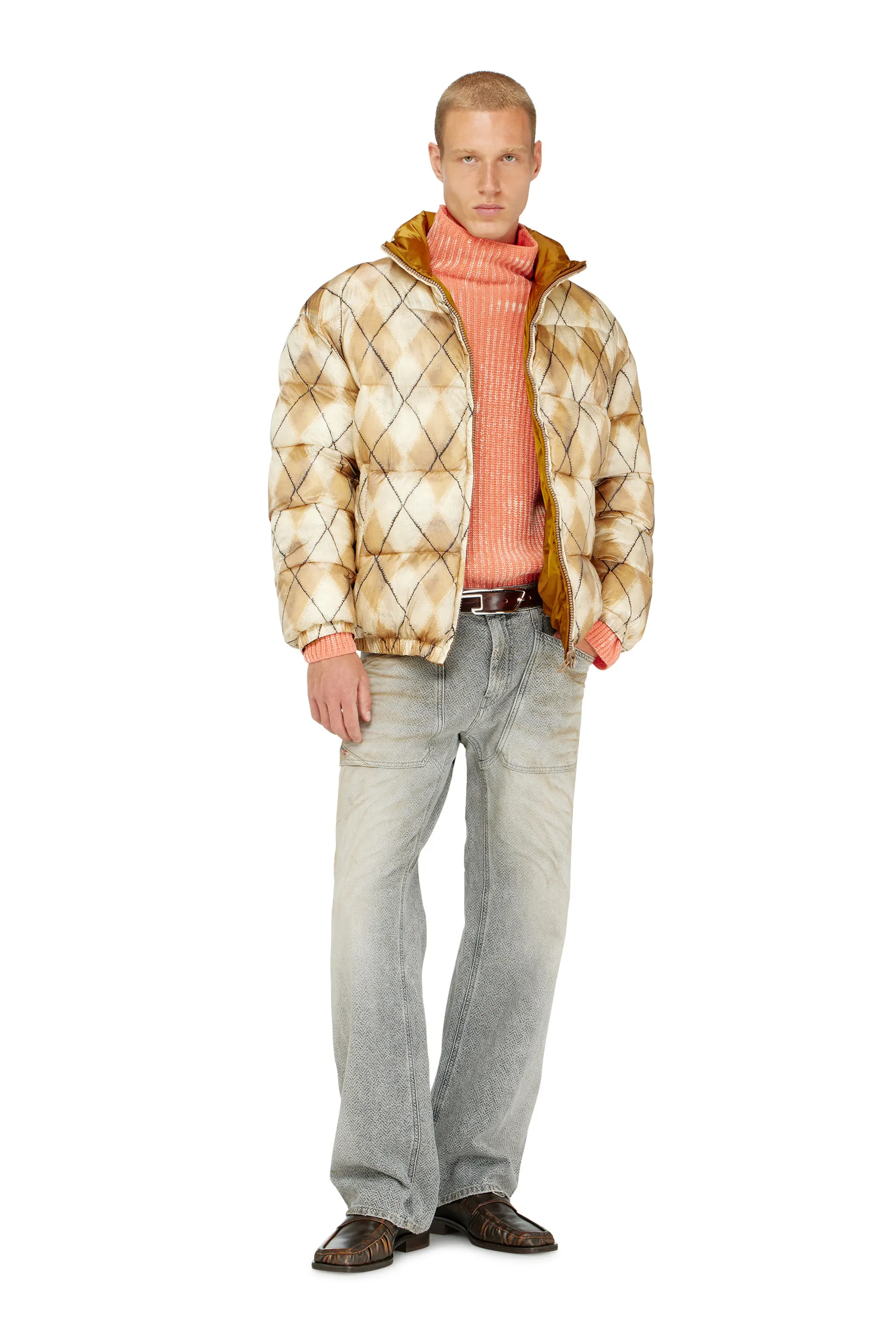 Reversible puffer jacket with argyle print