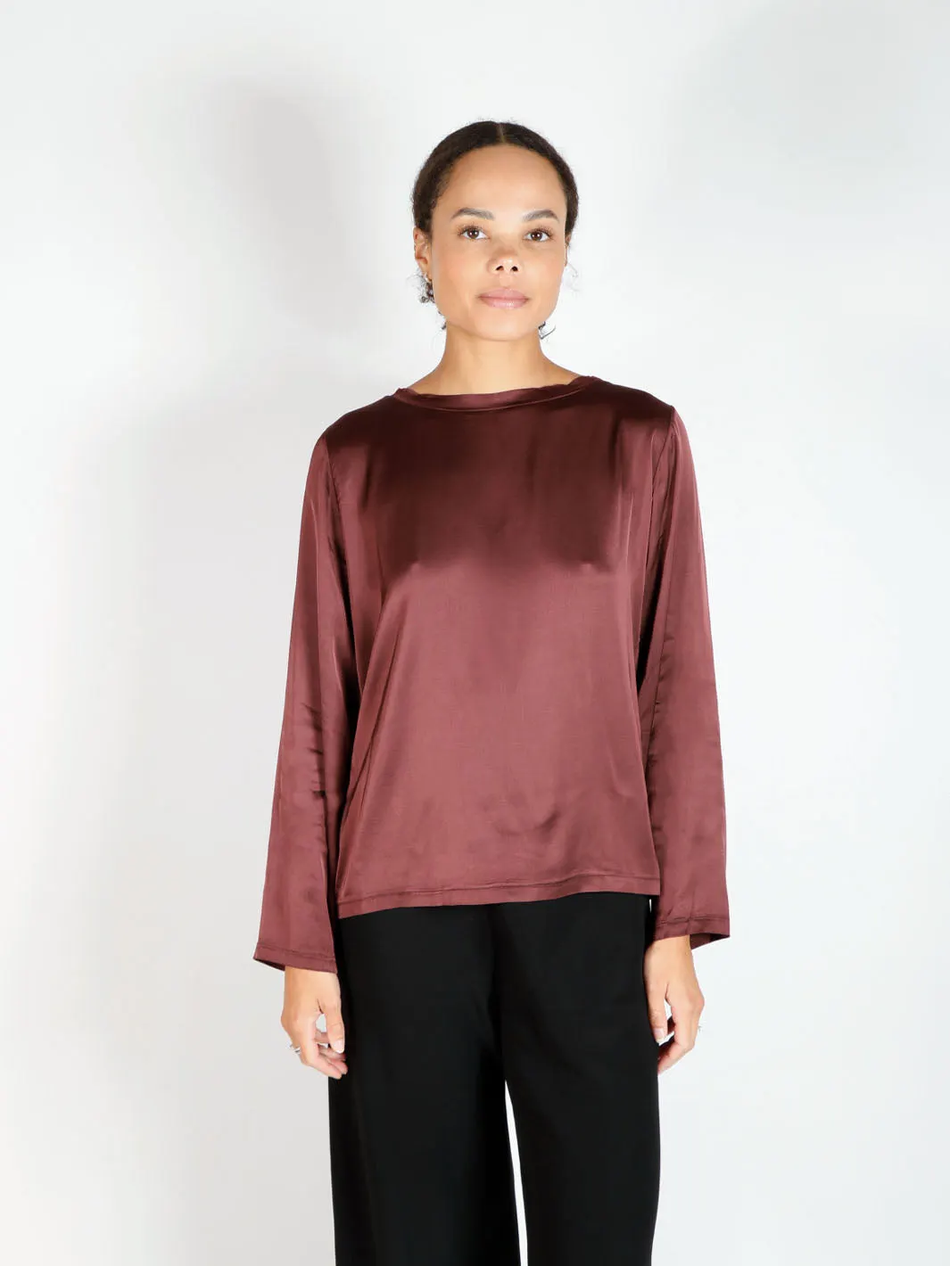 CREW NECK BLOUSE
