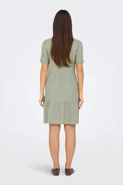 Vestido corto manga corta
