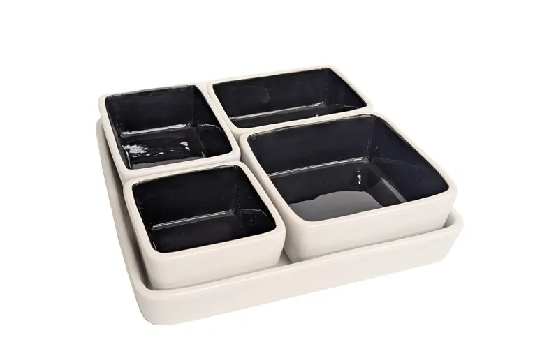 Four-Section Server with Tray