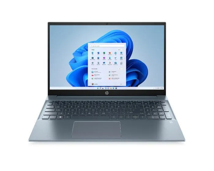 Laptop HP Pavilion de 15.6", modelo 15-eg0516la, procesador Intel Core i5 (11va generación), 16GB RAM, disco sólido de 512GB, cámara web 720p HD, Bluetooth 5.3, entrada HDMI, USB, Wifi, Windows 11, para oficina o estudiantes.