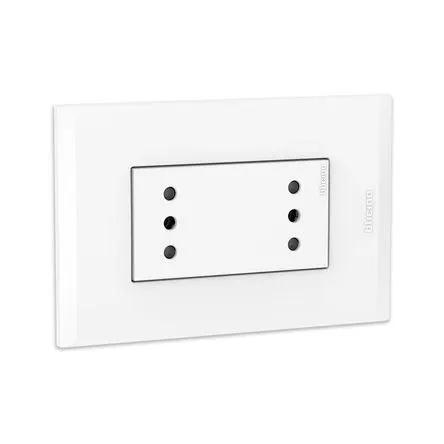 Tomacorriente Bticino MODUS4 Duplex 3 líneas Blanco Policarbonato 220V