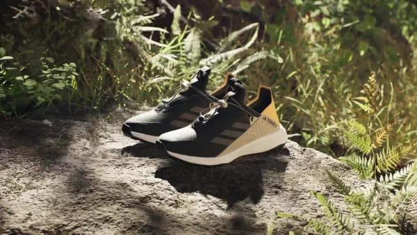 Terrex Voyager 21 Slip-On HEAT.RDY Travel Shoes