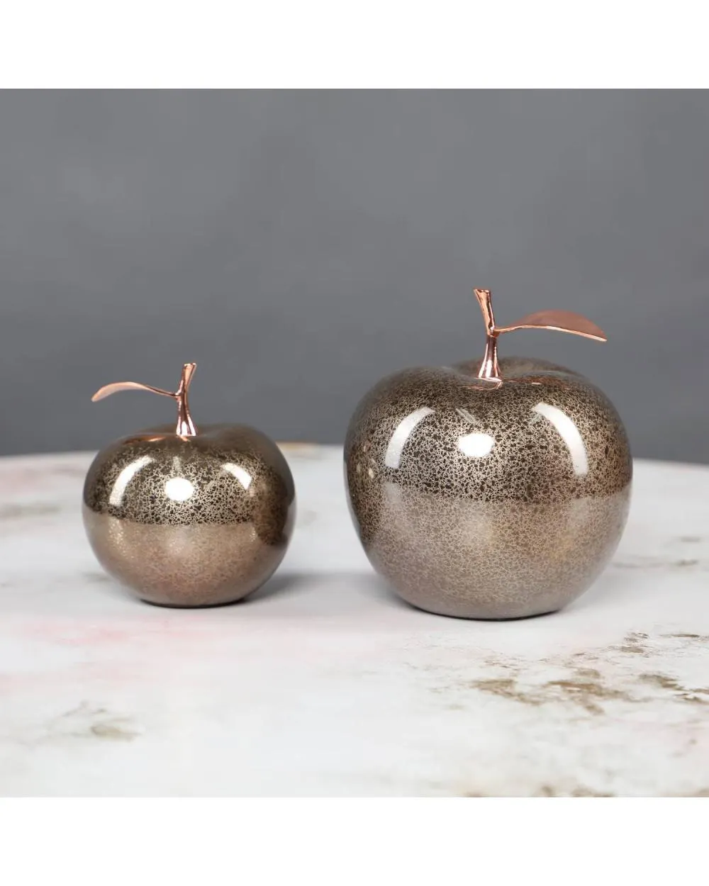 FAMILIA ADORNO MANZANA MADRES 11X11X13CM CHAMPAGNE M