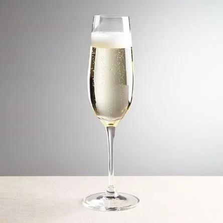Crate & Barrel Copa de Champagne Viv