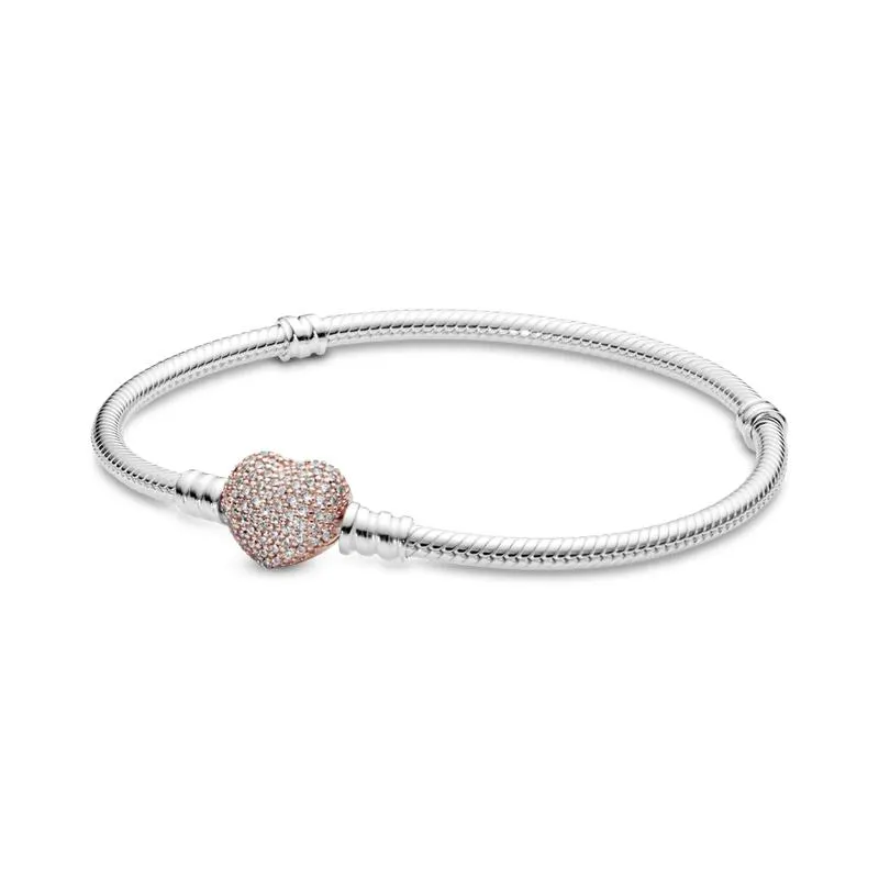 Brazalete Pandora Moments cadena de serpiente con broche brillante de corazón en Recubrimiento en Oro Rosa de 14k