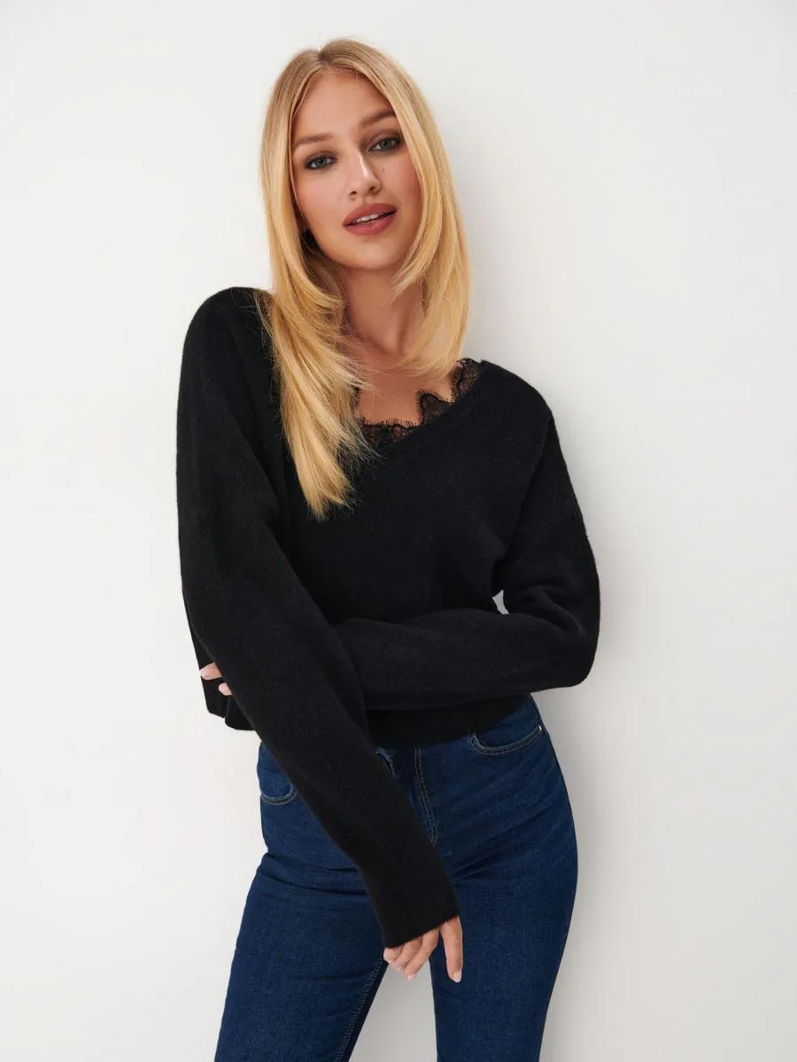 Pulover cu detalii din dantelă