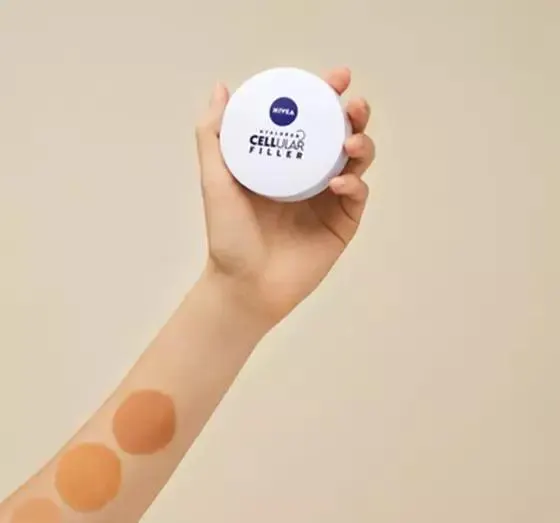 NIVEA HYALURON CELLULAR FILLER PODKŁAD W KOMPAKCIE SPF15 02 MITTEL 15G