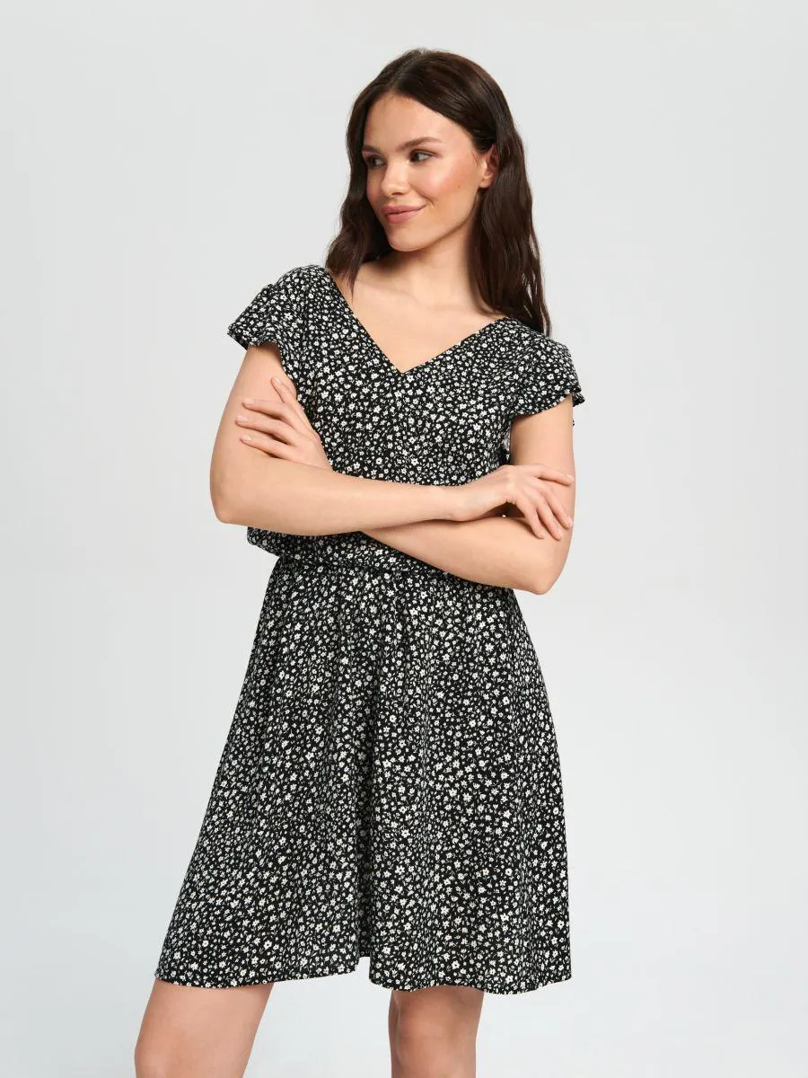 Sukienka mini z falbanami