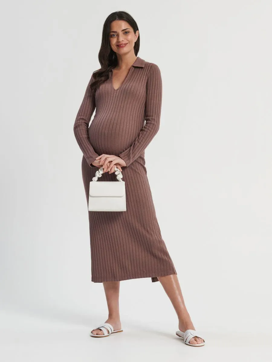 Sukienka midi prążkowana MAMA