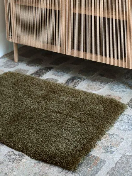 Mata łazienkowa SANDVIKEN 60x90cm oliwkowy mikrowł. KRONBORG