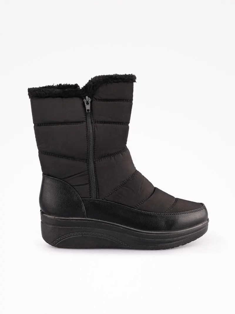 BOTA CONFORTO EM TECIDO POLIÉSTER ACOLCHOADO COM FORRO DE PÊLO SINTÉTICO