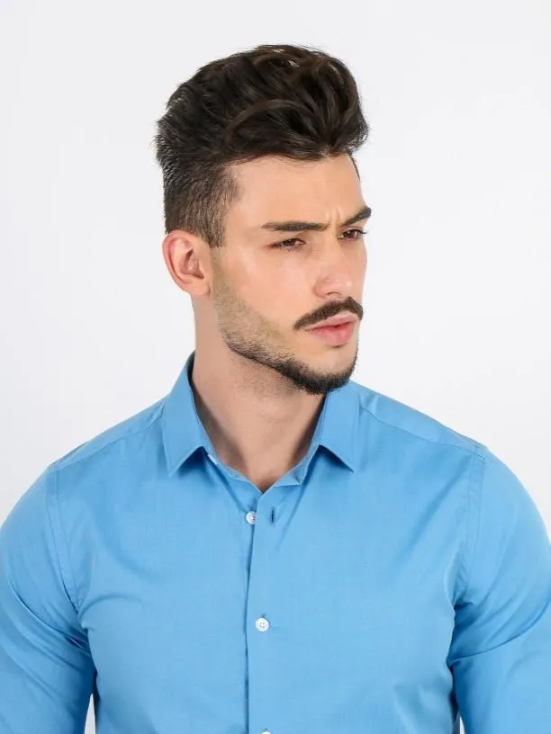 Camisa clássica lisa slim fit