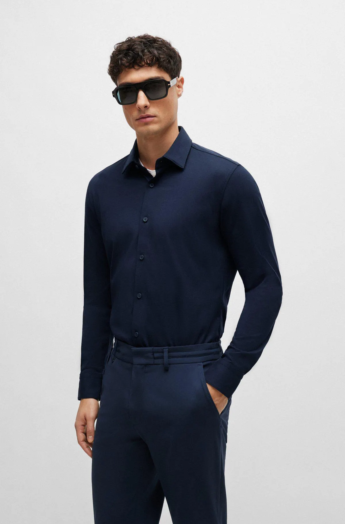 Camisa slim fit de punto en mezcla de algodón elástico técnico