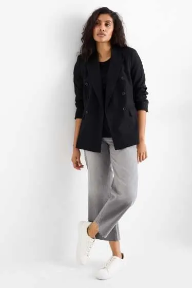 Cropped wide leg jeans - mid-rise waist