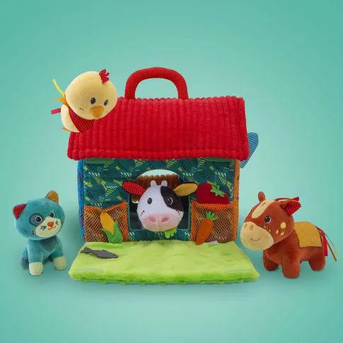 fazenda com animais de pelúcia