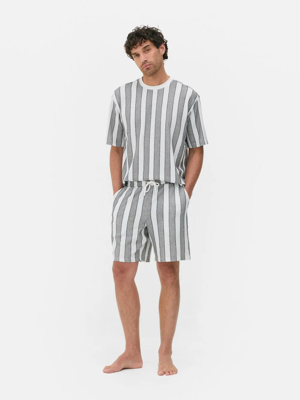 T-shirt riscas manga curta