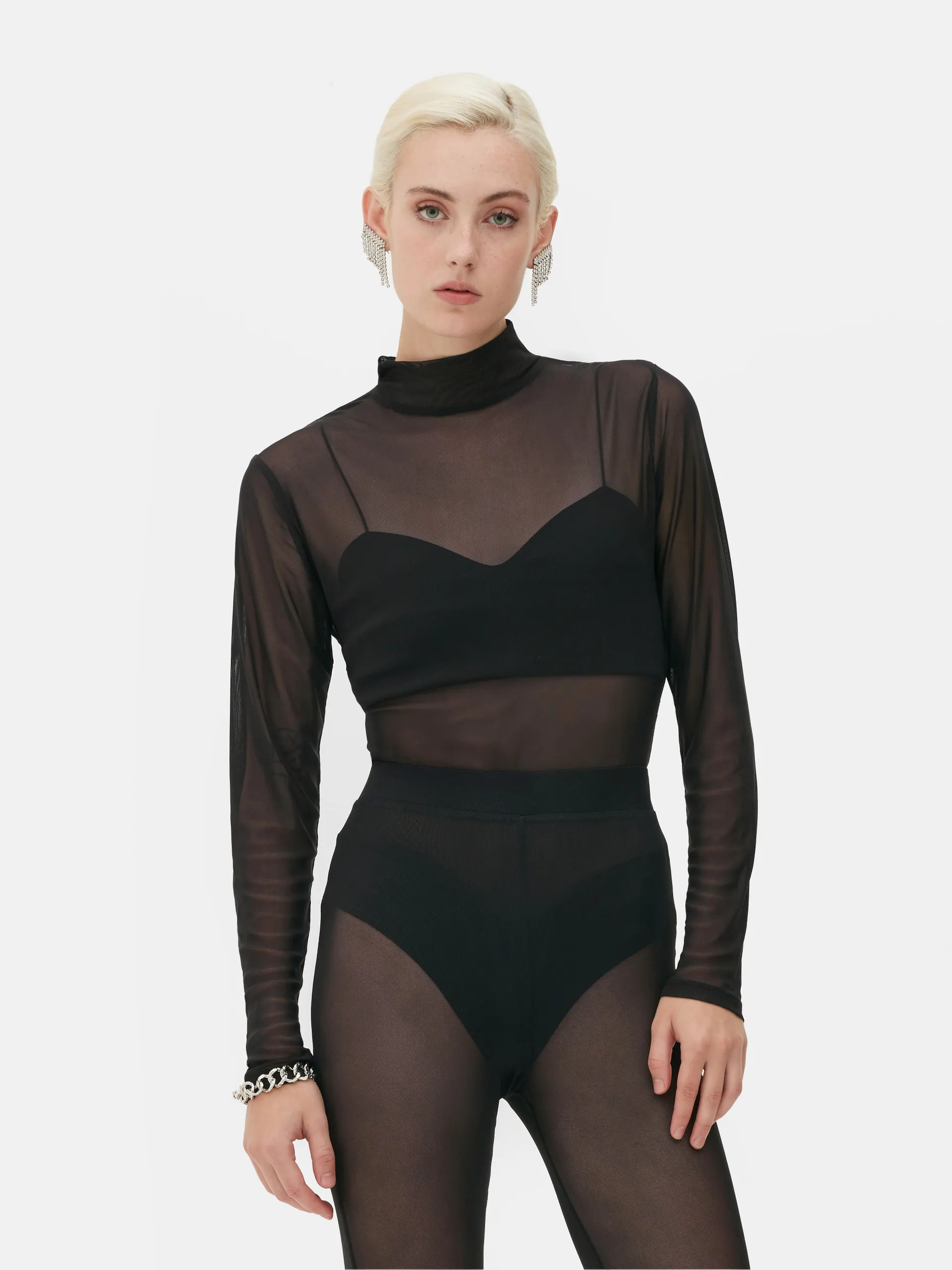 Body manga comprida malha rede Rita Ora