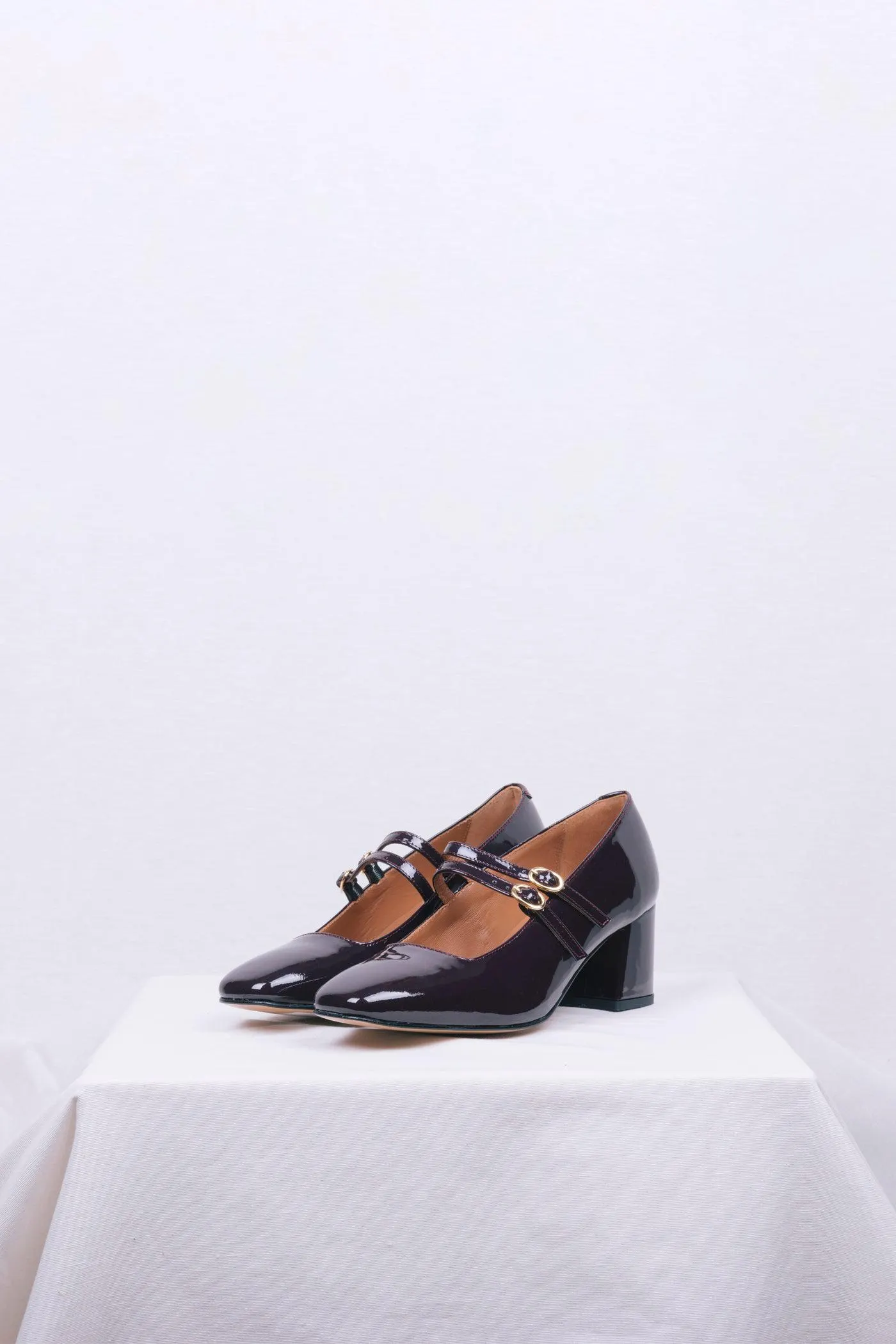 Sapatos Mary Jane de salto alto em verniz - Purple