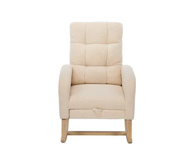 Poltrona de veludo - Estrutura em madeira maciça, pés metálicos com suportes ocultos, espuma alta - Bege