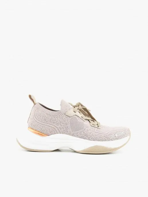 Sapatilhas com Cunha