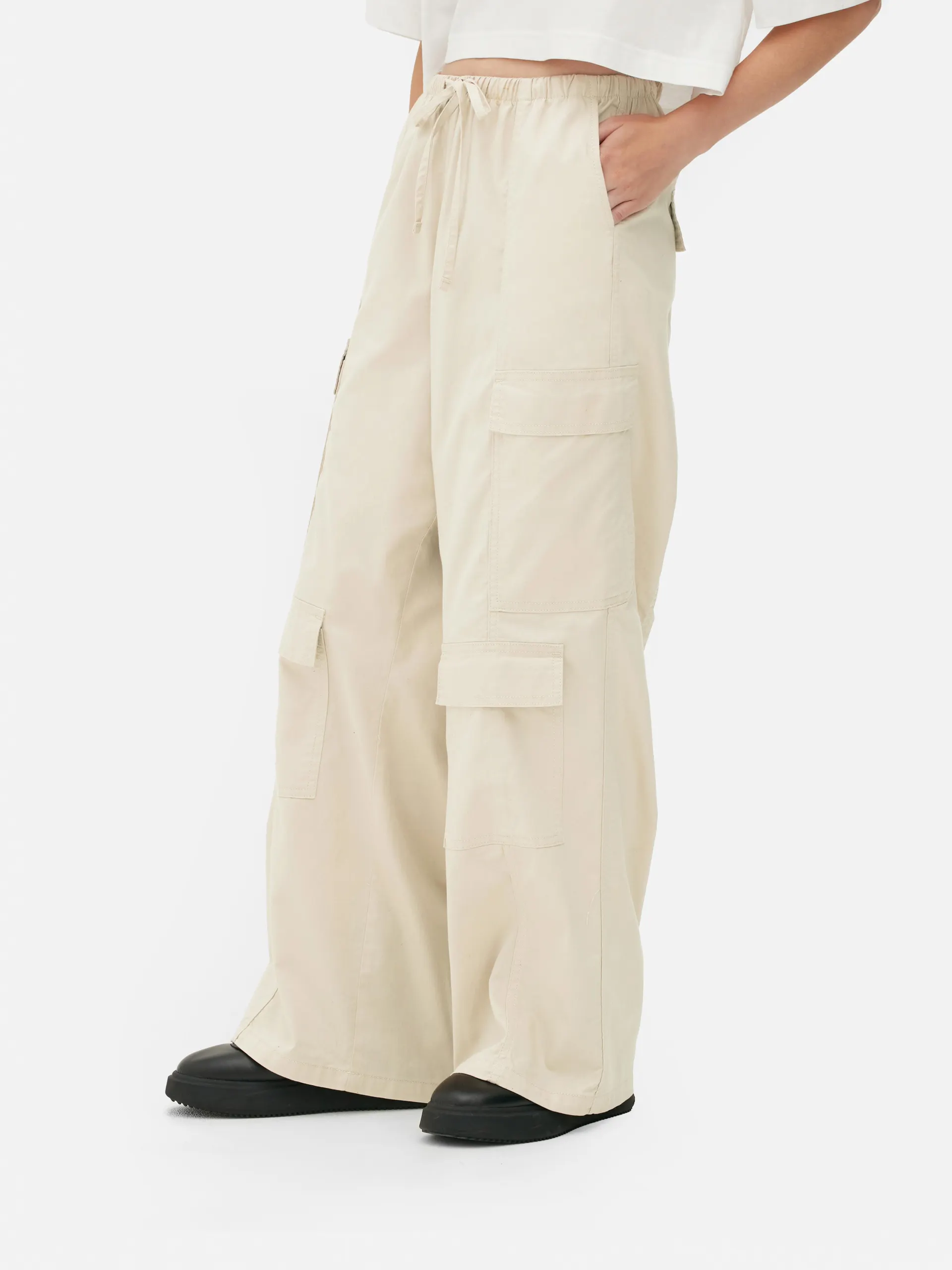 Pantaloni parachute Rita Ora