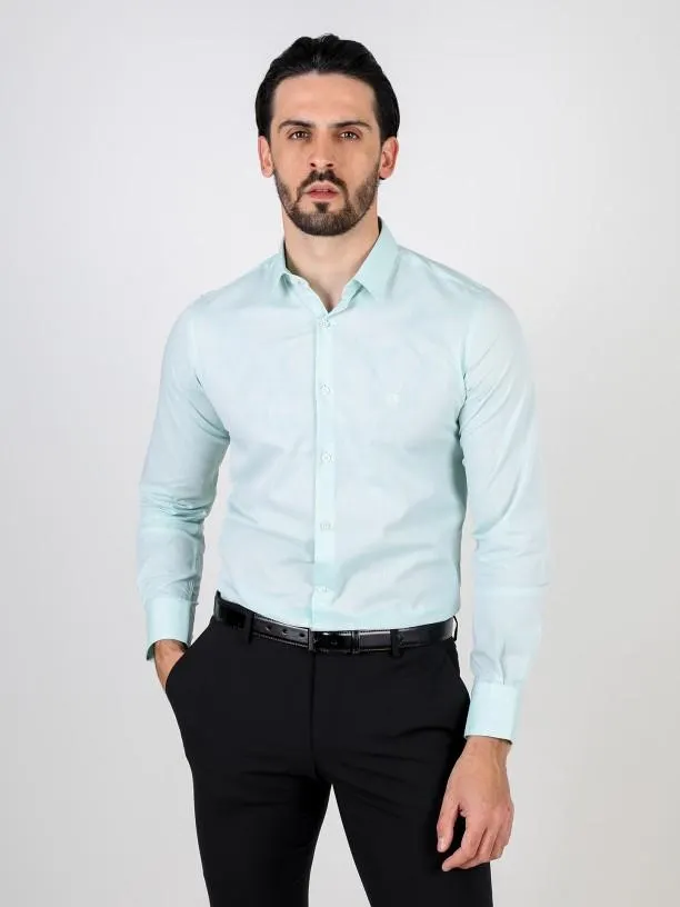 Camisa clássica slim fit com bordado