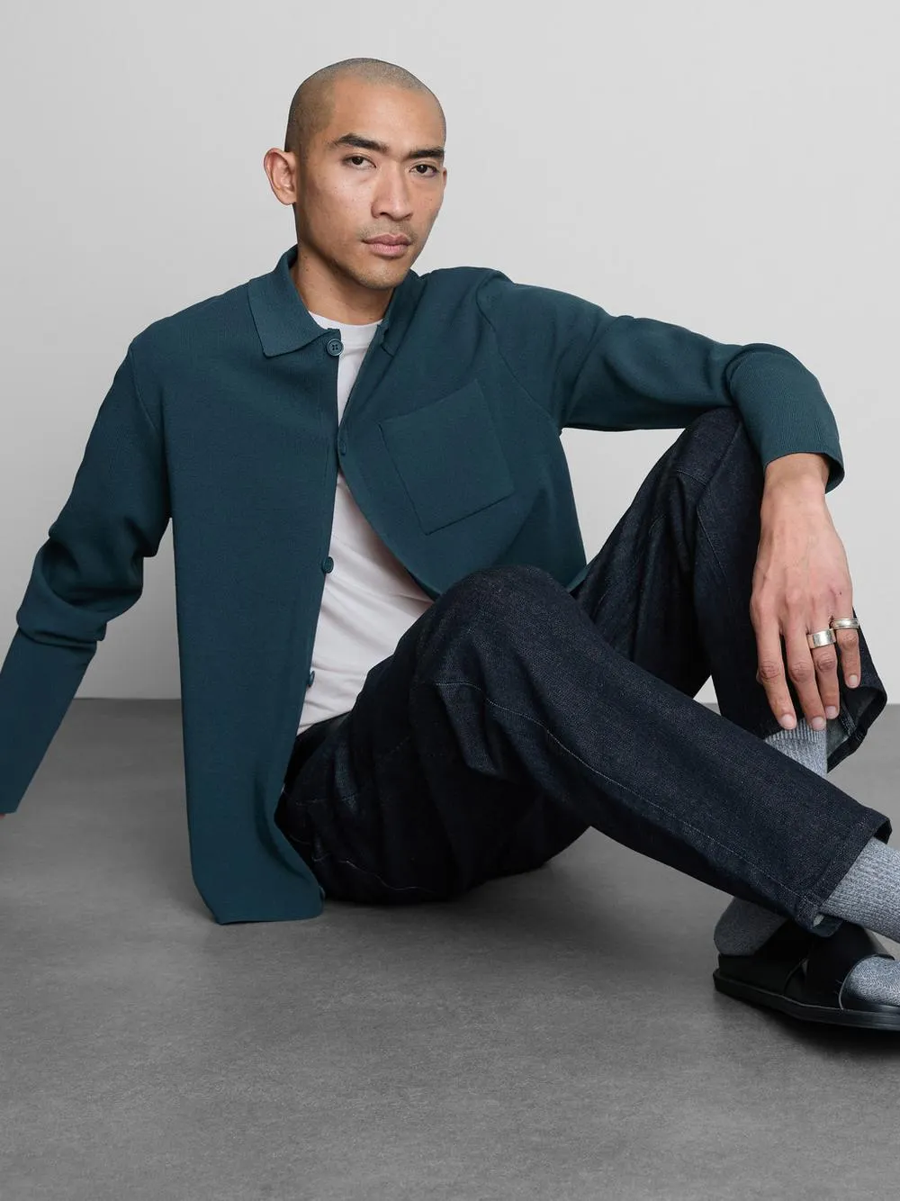 T-shirt manga curta elástica corte justo