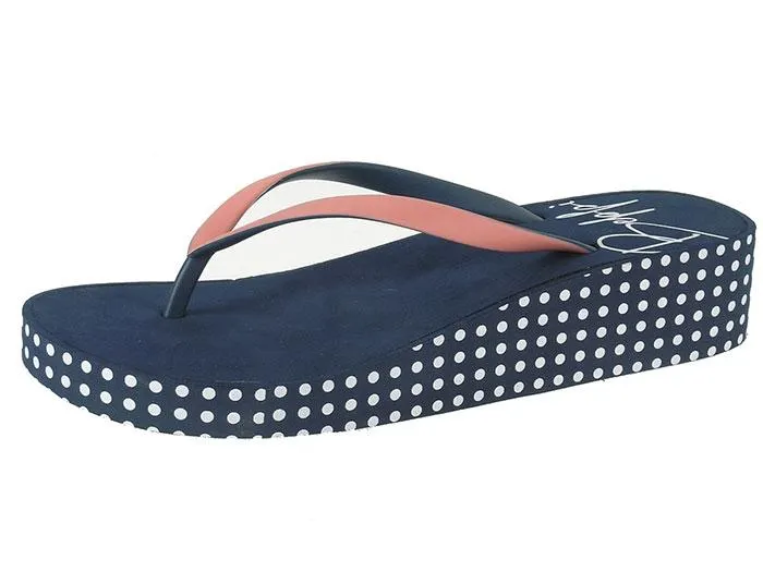 Beach slipper with wedge
