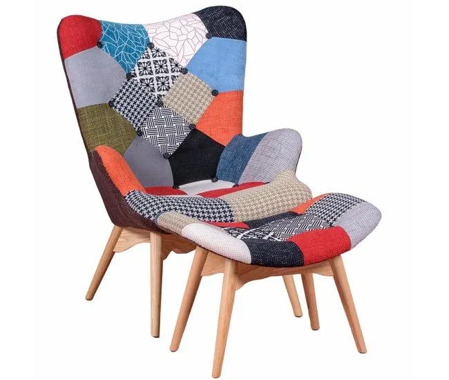Poltrona clássica com apoio para os pés forrada em patchwork - Featherston