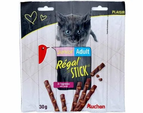 snacks para gato auchan júnior adulto déliss' stick com cordeiro 6x5g